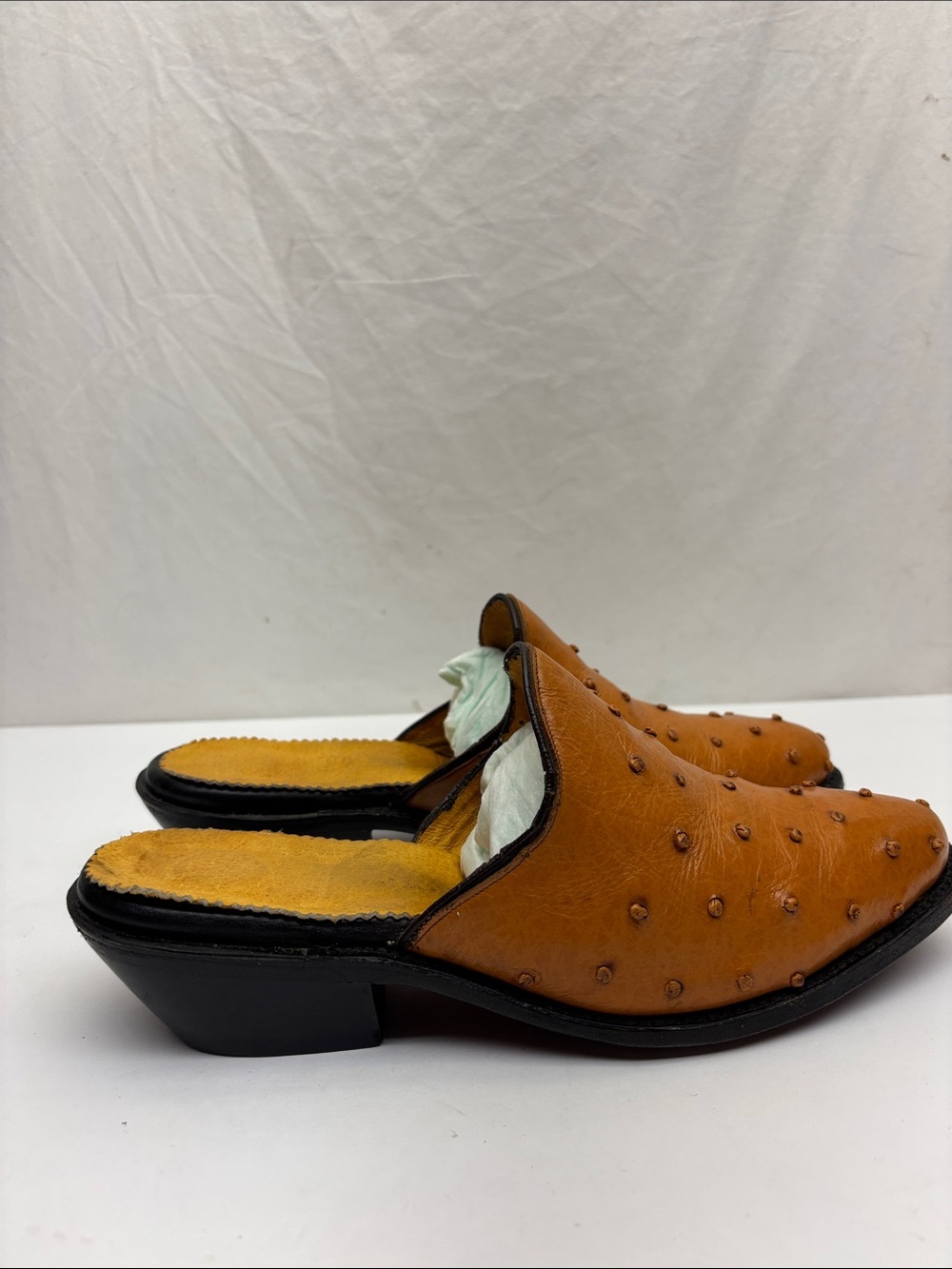 Hand Crafted in Mexico, Tan Studded Slip-On Leather Mules, sz 7.5 B, box 74 - Picture 2 of 6